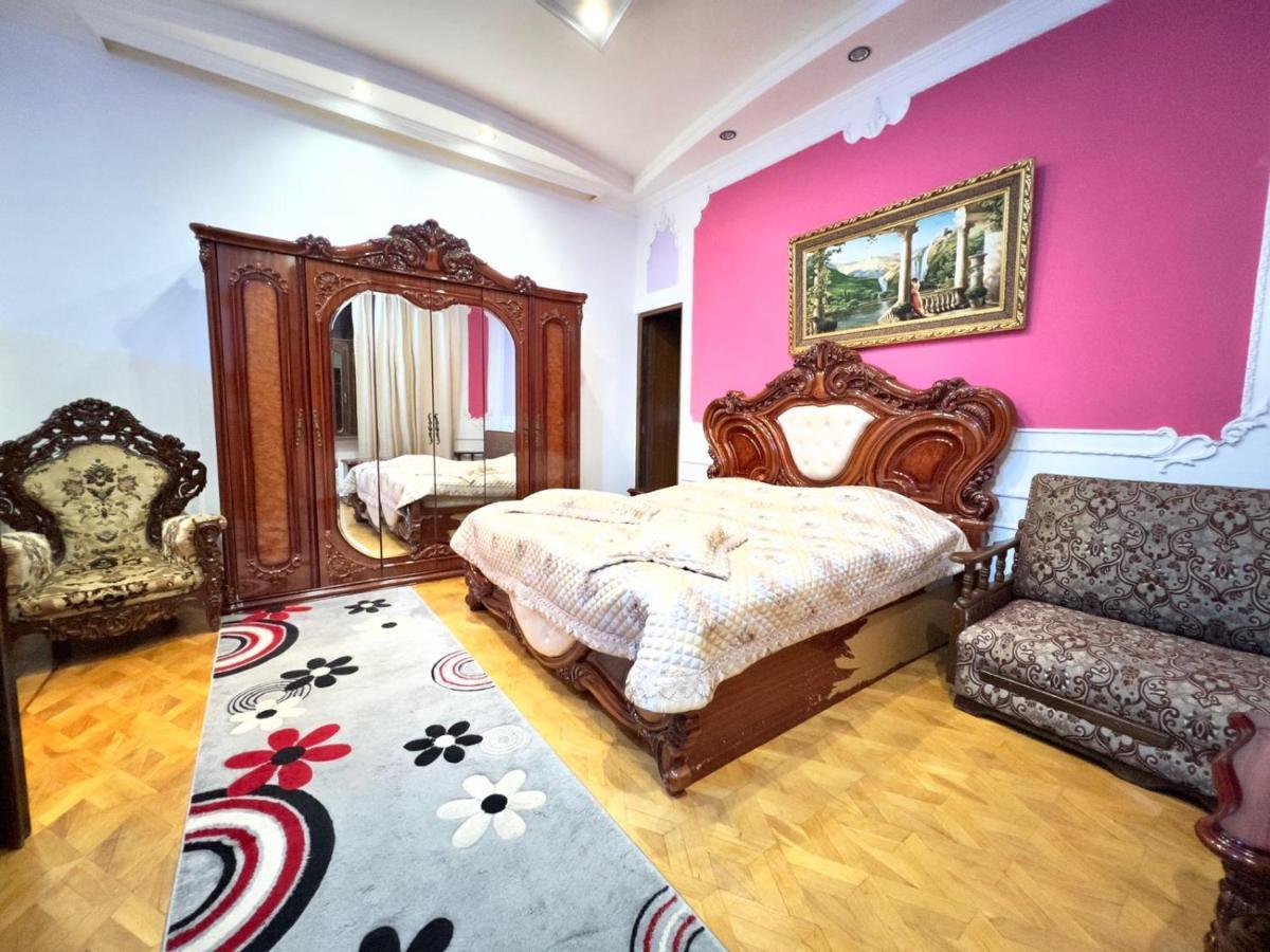 Отель Royal Кутаиси Экстерьер фото