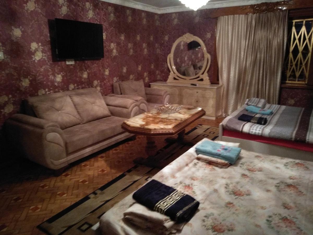 Отель Royal Кутаиси Экстерьер фото